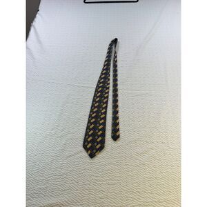 XMI Signature Woven Geometric Tie